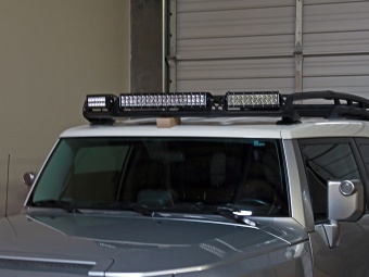 Дуга на крышу Toyota FJ Cruiser для установки 2-x фар 10" E-серии